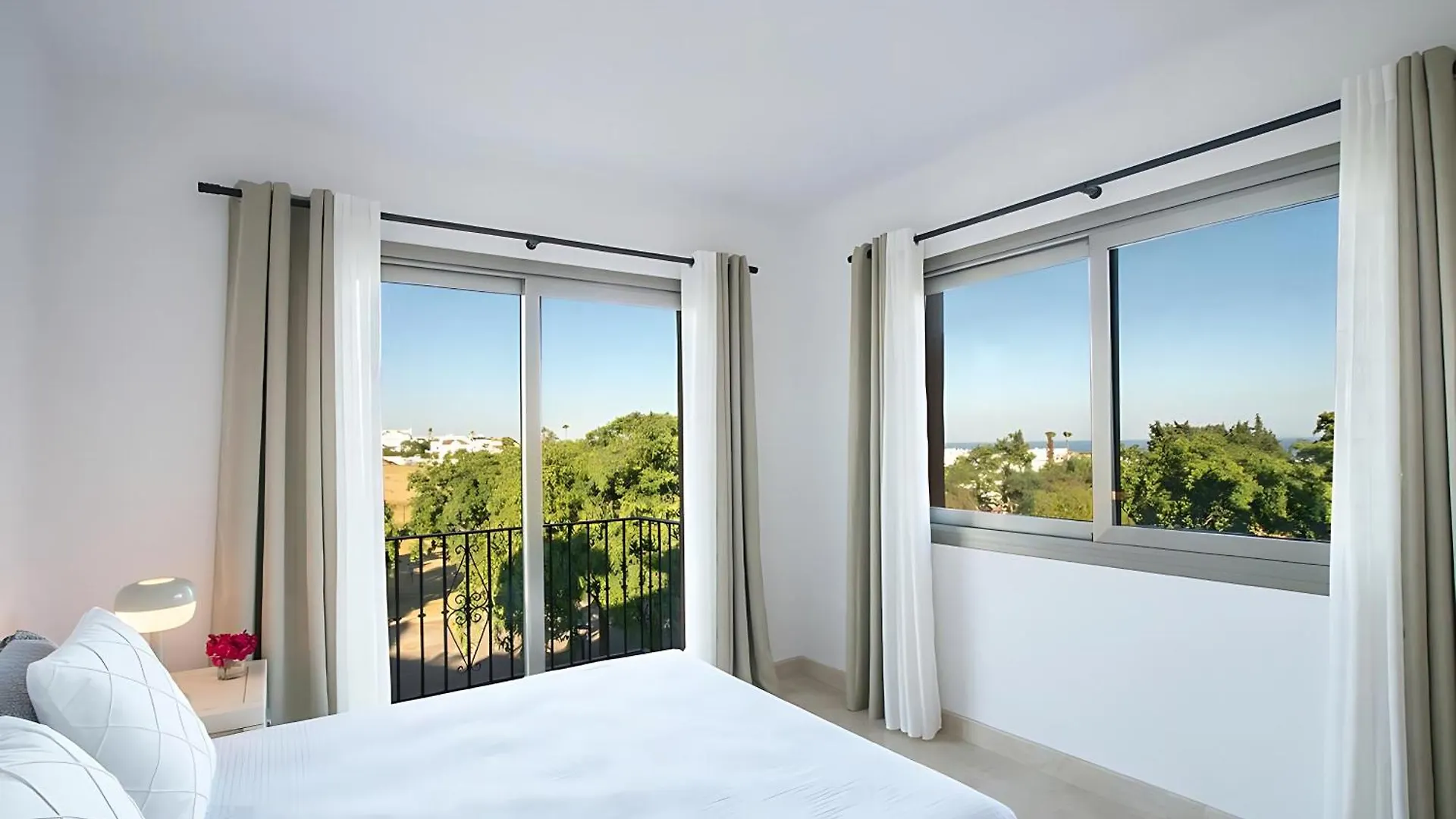 Aa Guest - Golf Paradise Eco Apartment With Swimming Pool In Estepona